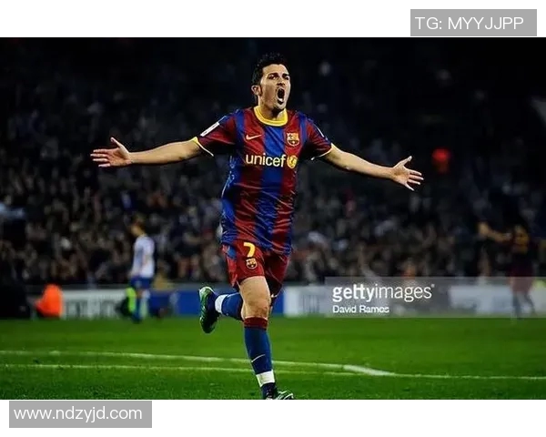 现役悲情足球球星背后的荣耀与遗憾交织的人生故事 现役悲情足球球星背后的荣耀与遗憾交织的人生故事